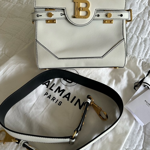 Balmain, white leather off shoulder or Crossbody bag. - Picture 16 of 16